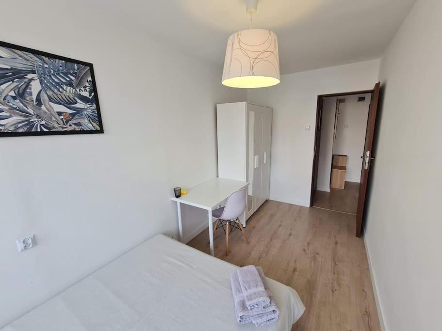 Wierzbno - Wygodny Apartament Przy Stacji Metra Apartment Warsaw